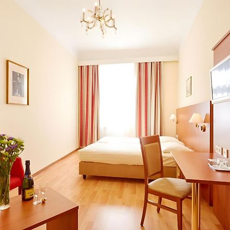Hotel Mozart Vienna Esterno foto