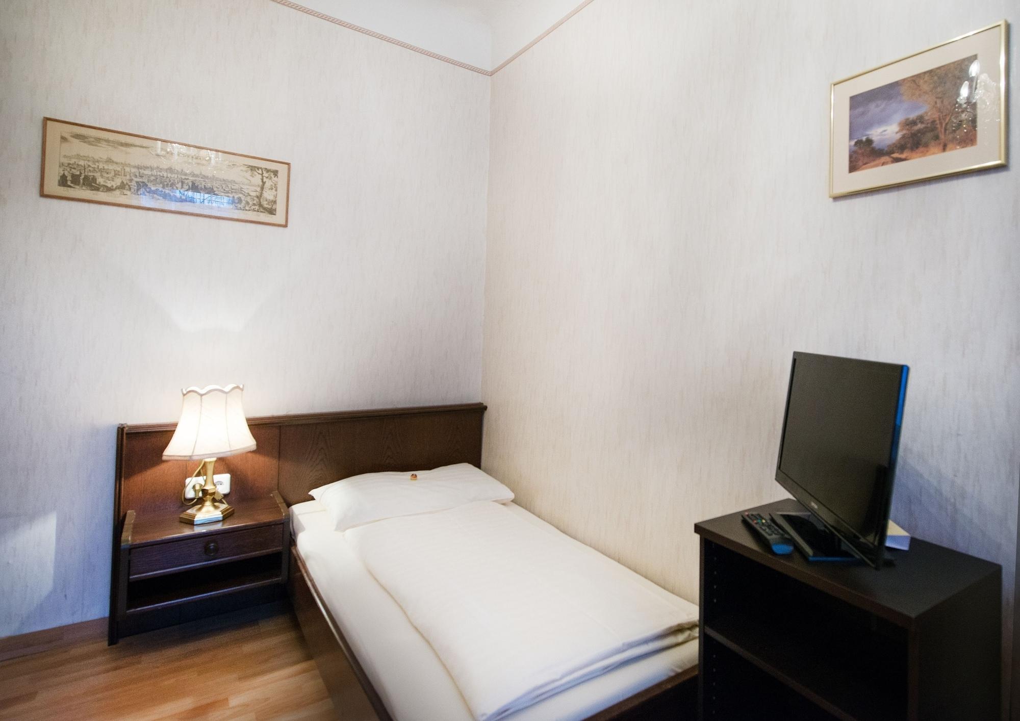 Hotel Mozart Vienna Esterno foto