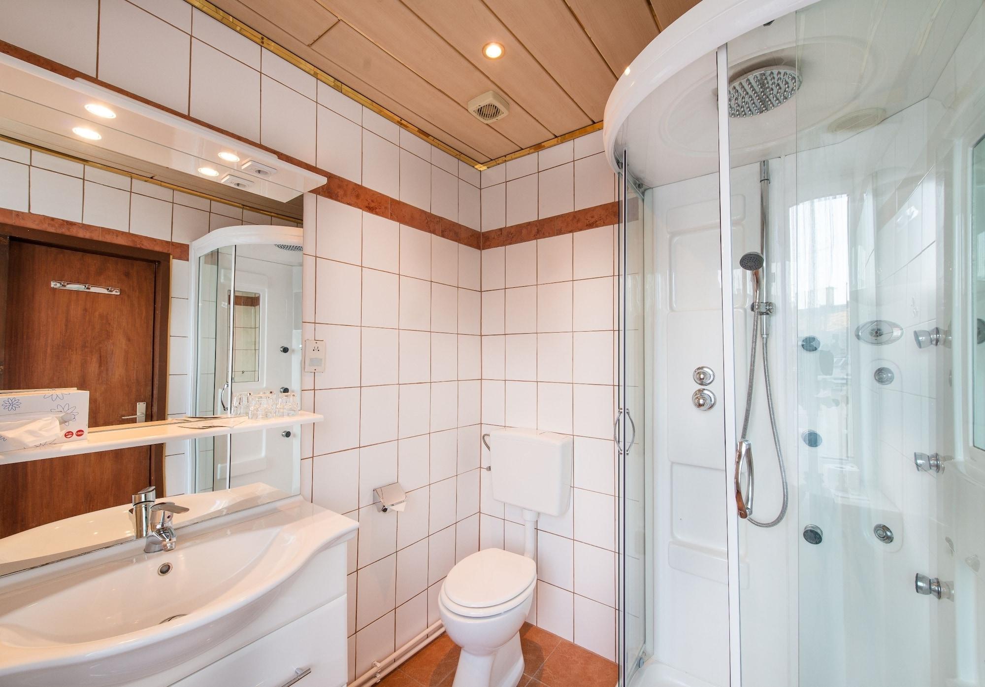 Hotel Mozart Vienna Esterno foto