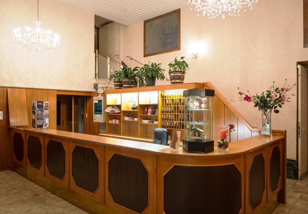 Hotel Mozart Vienna Esterno foto