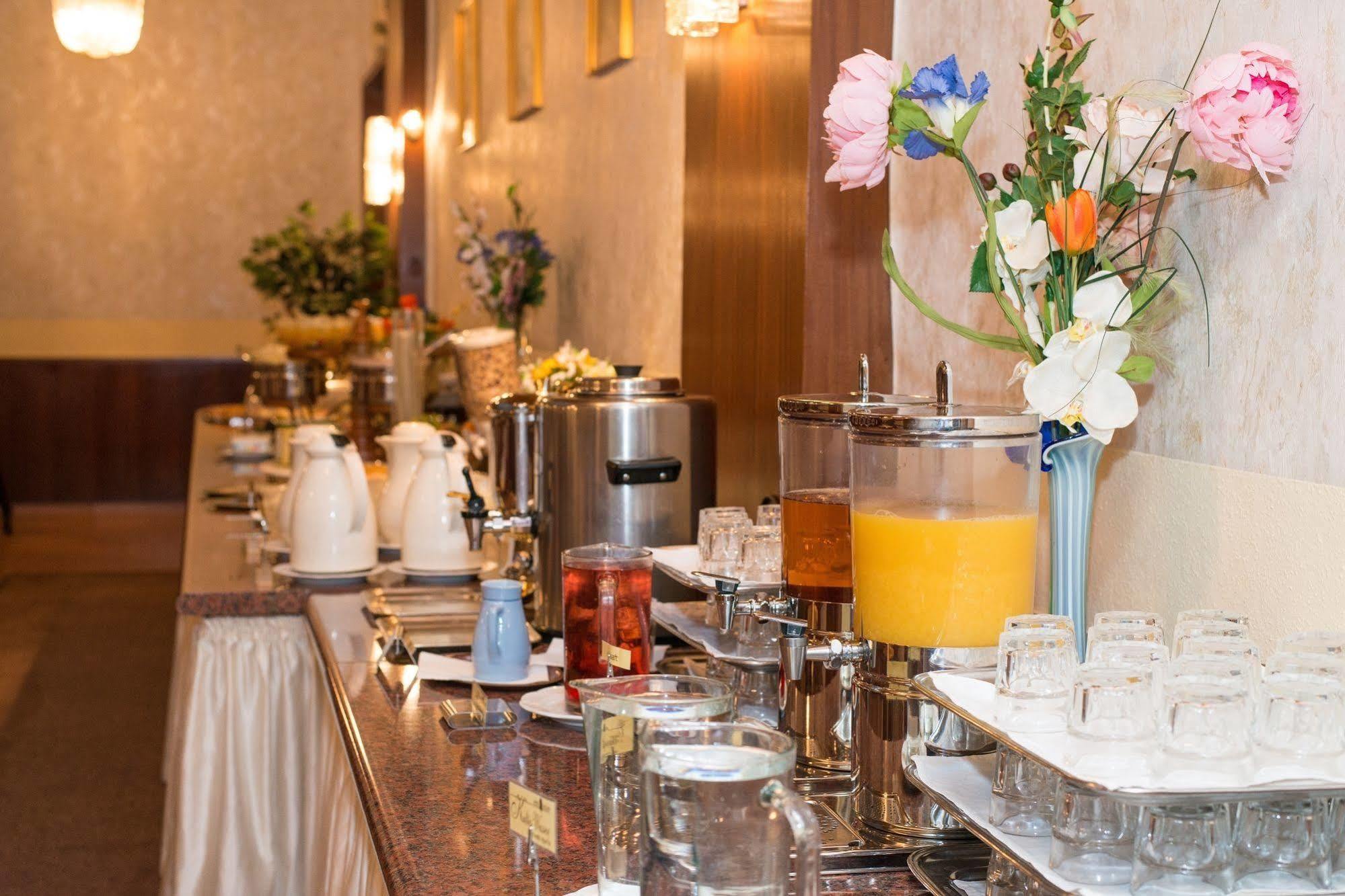 Hotel Mozart Vienna Esterno foto